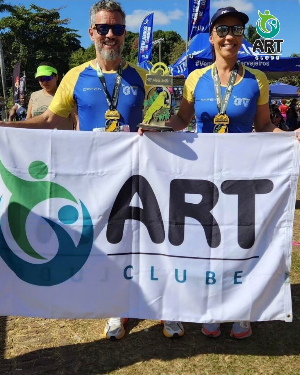 Instagram post from artclubeoficial. This post is in position 10.