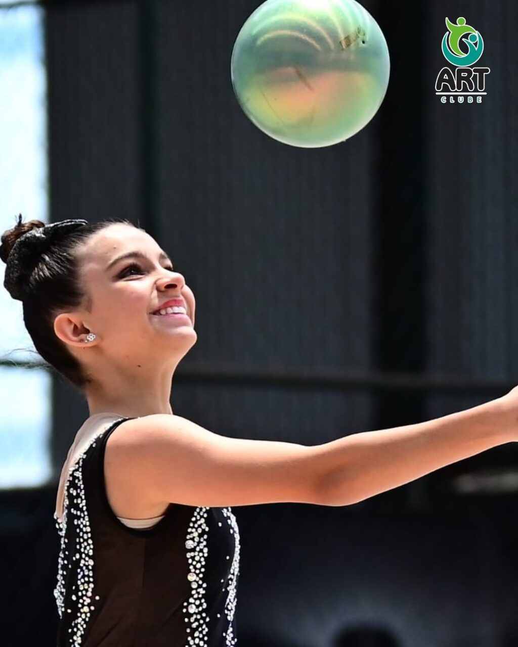 Instagram post from artclubeoficial. This post is in position 16.