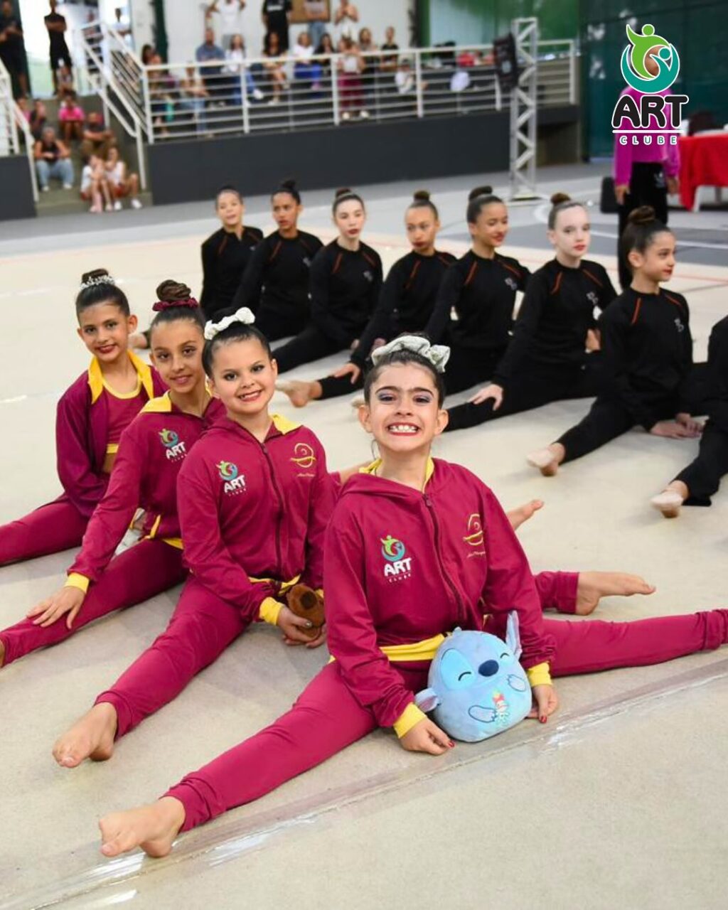 Instagram post from artclubeoficial. This post is in position 1.