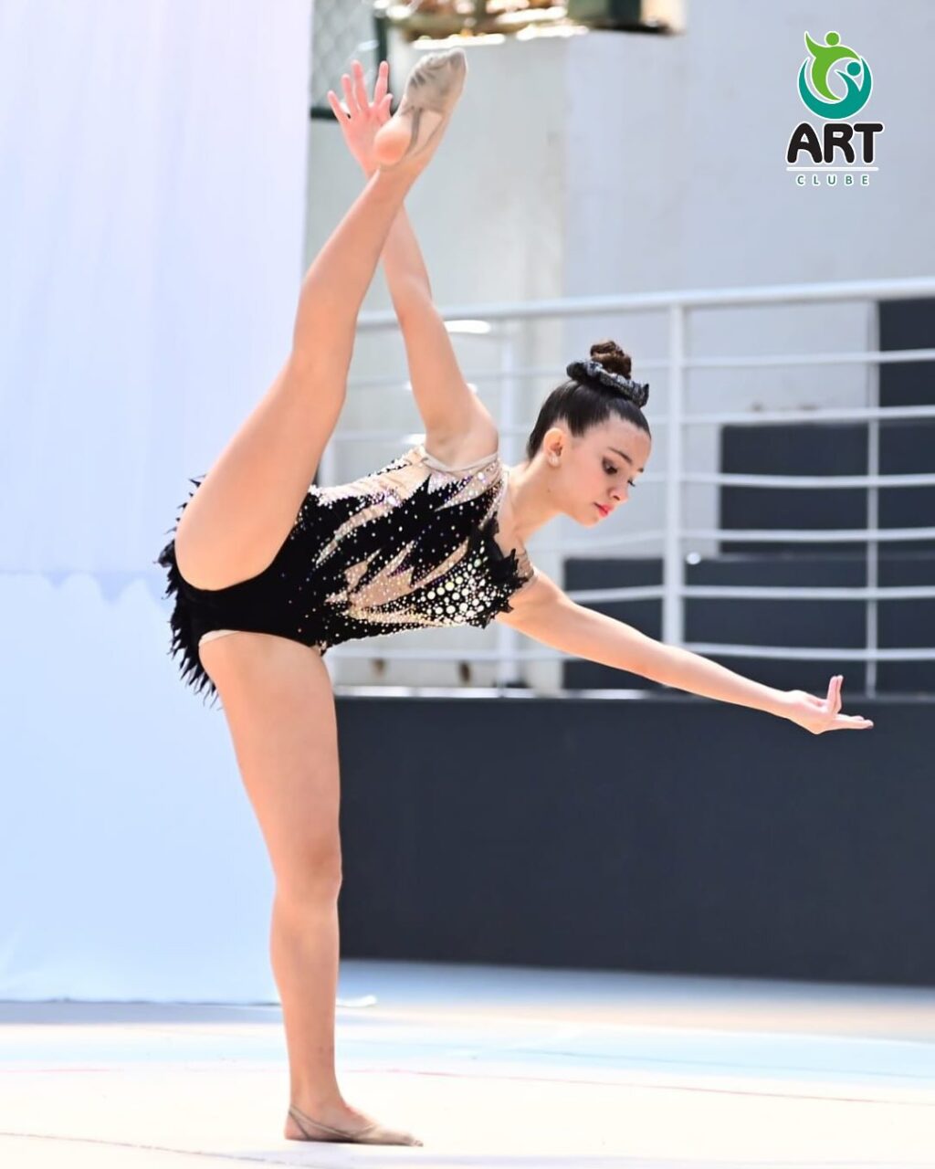 Instagram post from artclubeoficial. This post is in position 18.