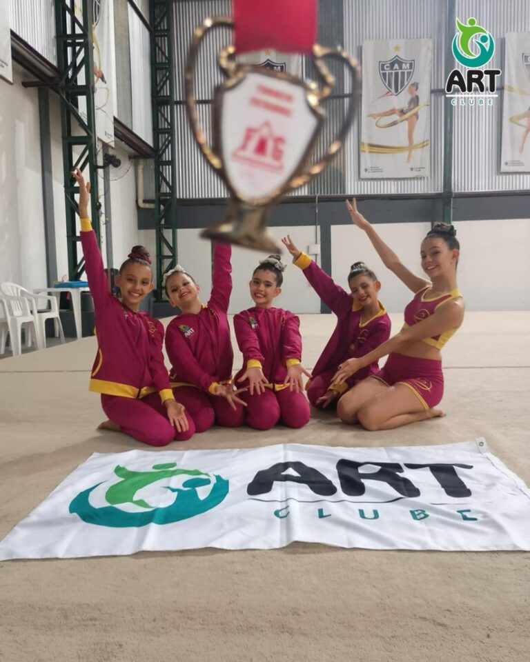 Instagram post from artclubeoficial. This post is in position 4.